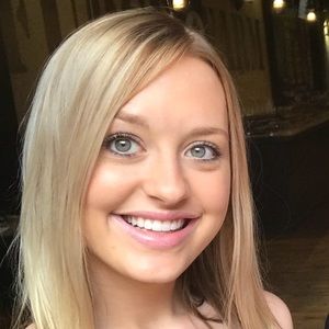 Meet your Posher, Mikayla